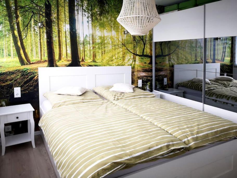 Haus Julia Direkt Am Hennesee Mitten Im Sauerland Meschede Esterno foto